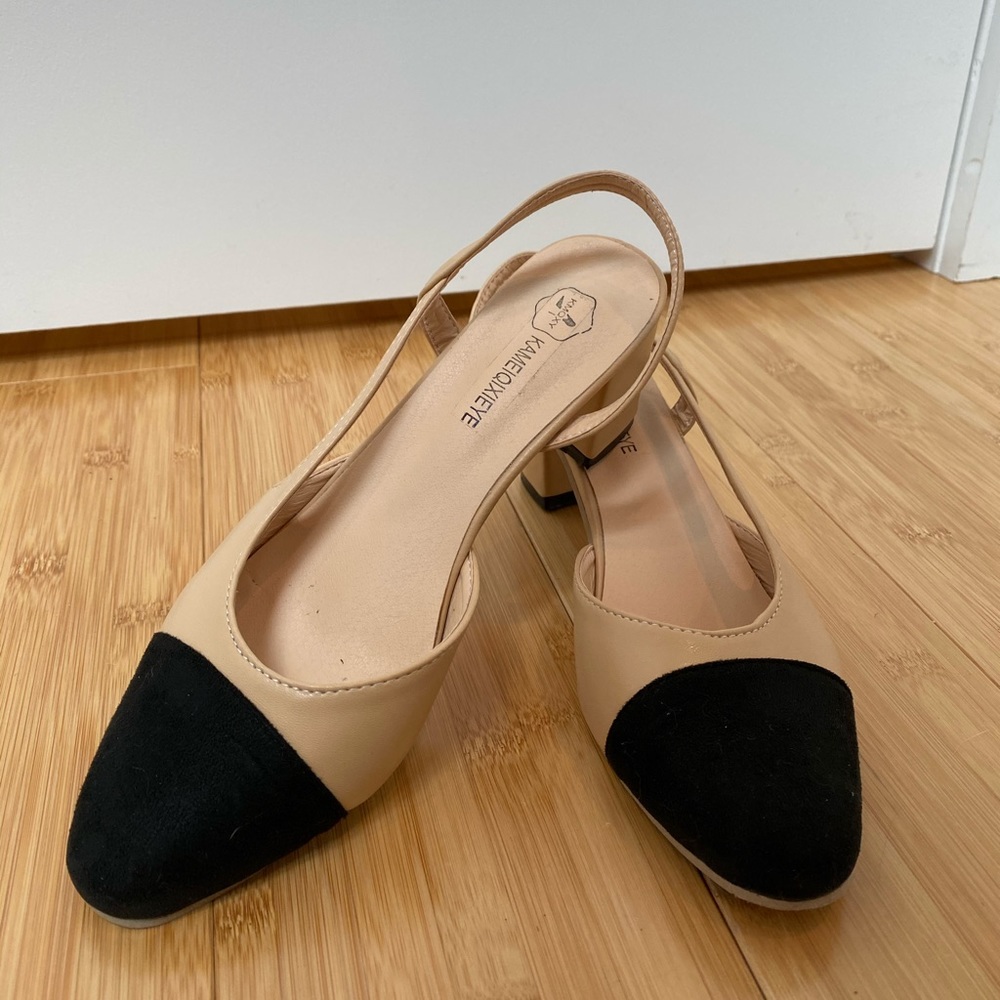Chanel style low heels
